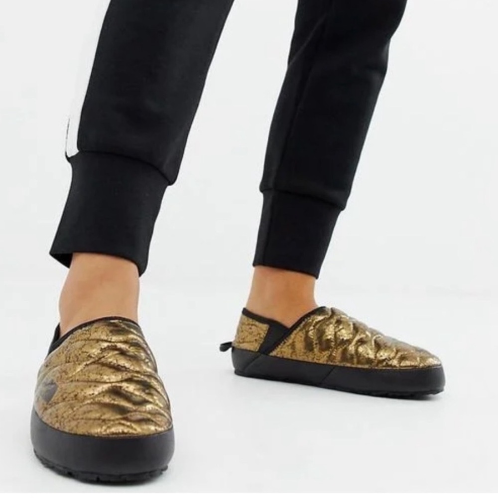 NEW THE NORTH FACE Metallic Women's Thermoball Traction Mule V In Copper Size 5